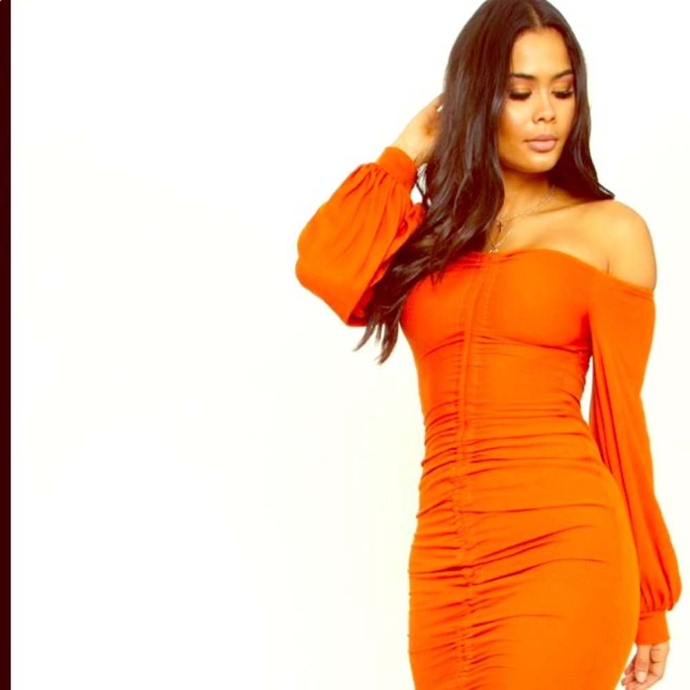 Burnt Orange Ribbed Balloon Sleeve Ruched Midi